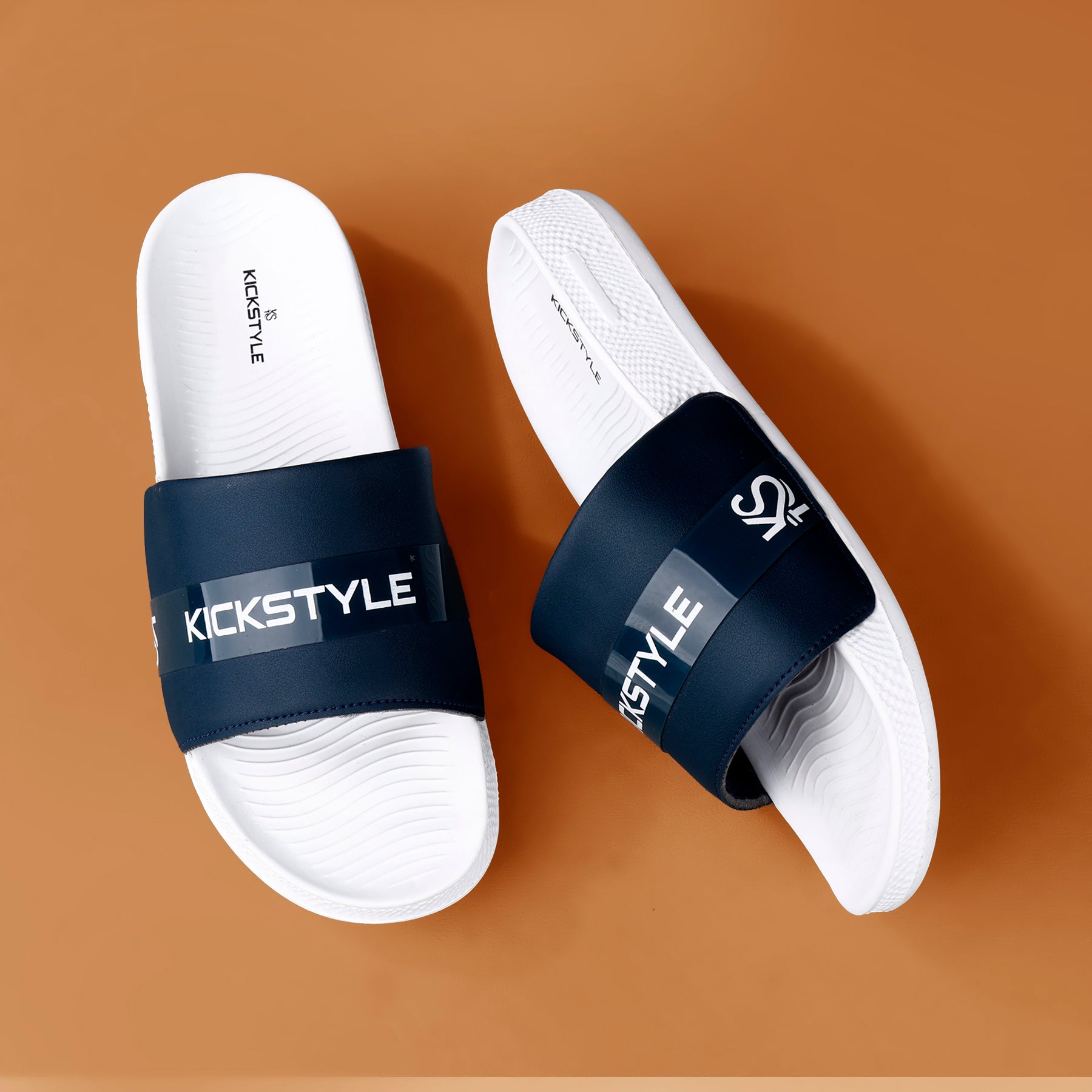 KICKSTYLE Men’s Modern Casual Slide Slippers with Comfortable Cushioned Footbed KS2008